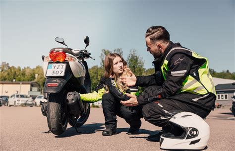 Trafikskola varberg moped